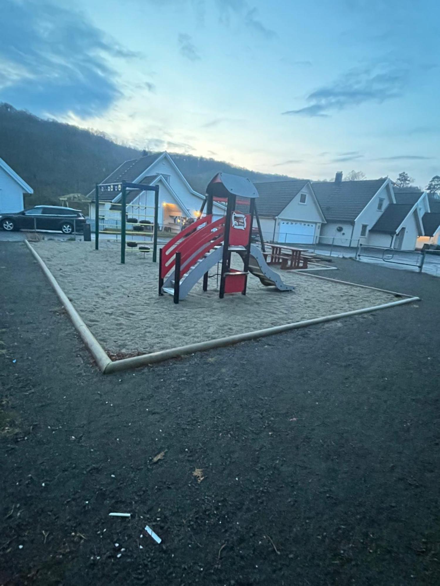 Egersund Overnatting Tengsastranda エクステリア 写真